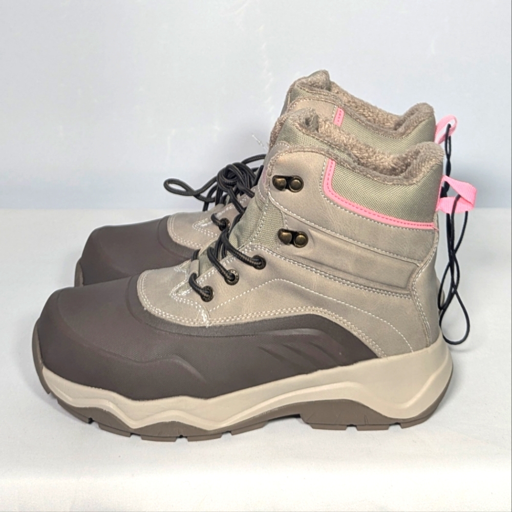 NEW Khombu Womens Shell Winter Boot comfortable cushioned Sz 8 brown